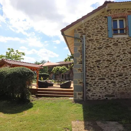 Maison De Caractere Renovee Avec Privatif A La Ferme, Proche Et Du Tolerme - Fr-1-742-135 Nyaraló